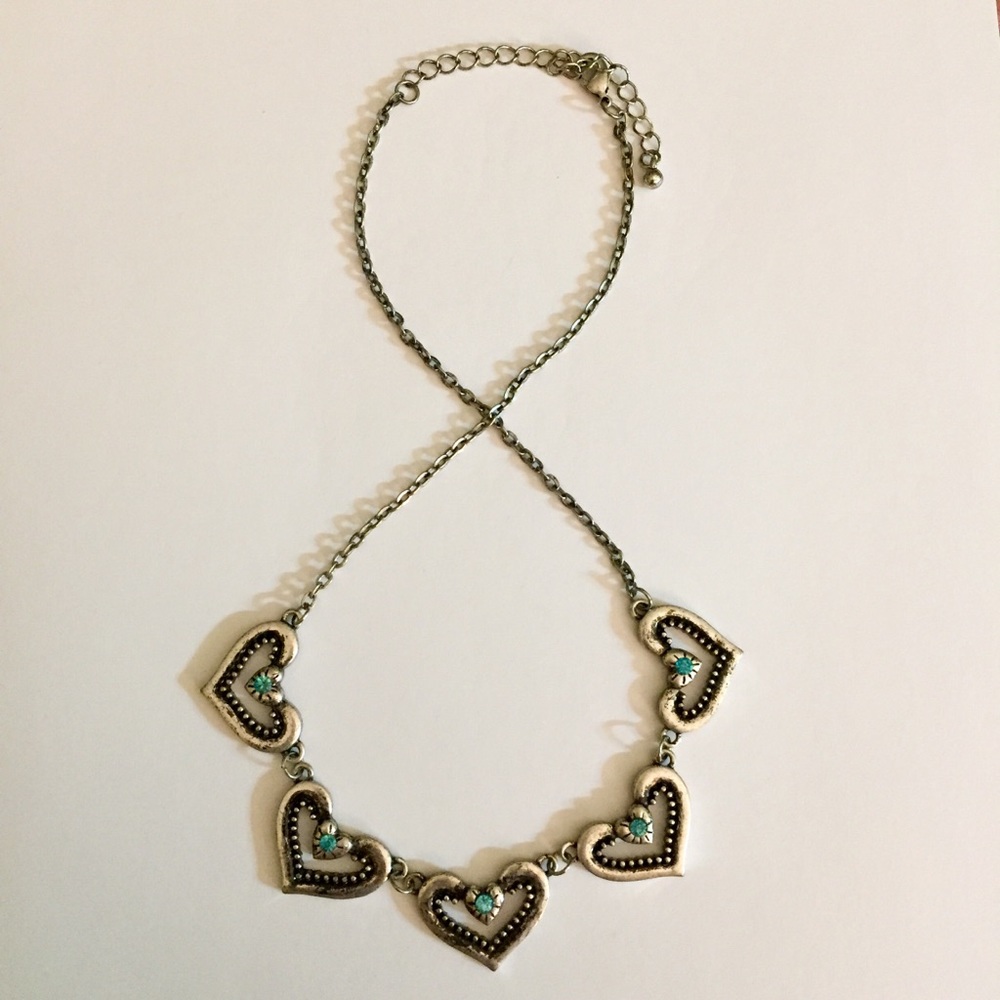 Silver heart pendant necklace